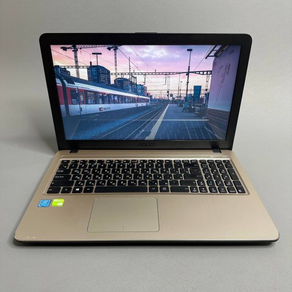 15.6'' Ноутбук ASUS VivoBook X540SC-XX033T золотистый