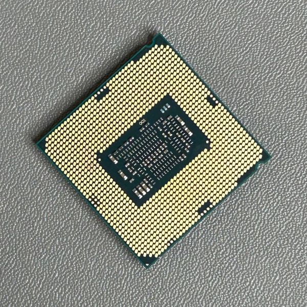 Процессор Intel Core i3-8100 LGA1151 v2, 4 x 3600 МГц, OEM