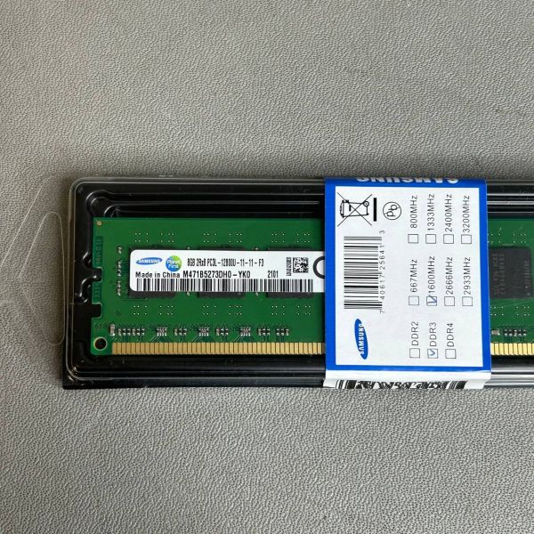 Оперативная память Samsung M471B5273DH0-YK0 1x8 ГБ DDR3 