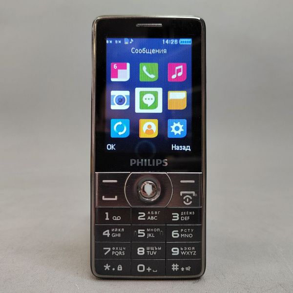 Телефон Philips Xenium E570